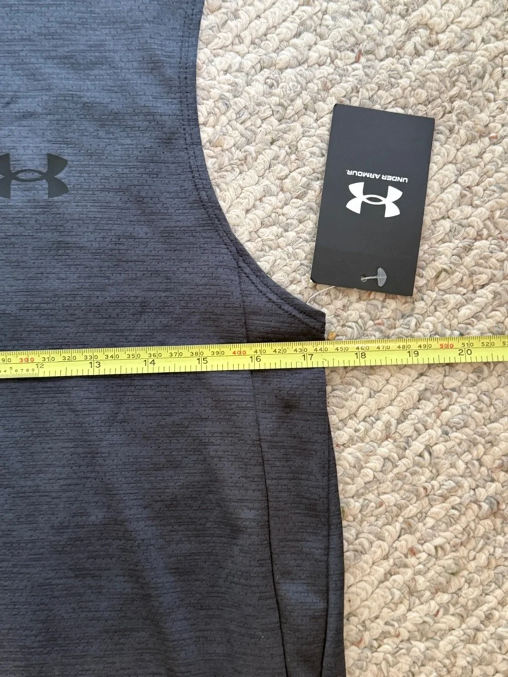 Under Armour Tank Top Size Small HeatGear Athletic Sleeveless Gray Shirt - Picture 11 of 12